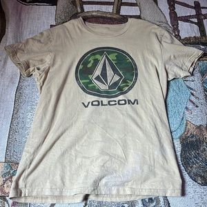 Volcom camo t-shirt